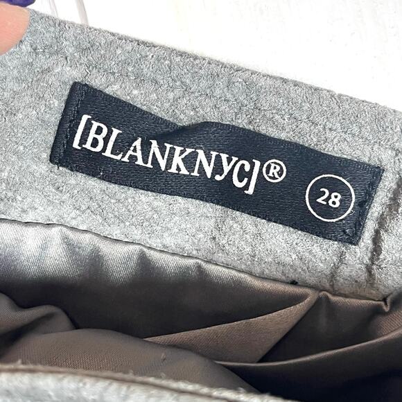 Blank NYC 100% Leather Gray Mini Skirt Size 28 - Picture 6 of 9